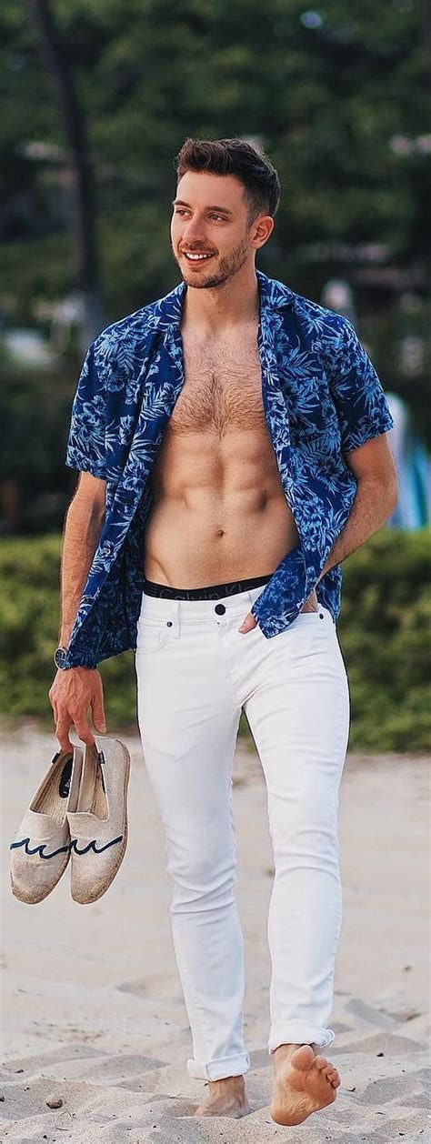 10 simple beach outfit styling tips men should follow