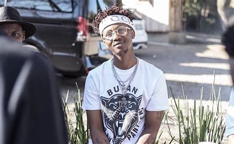 It is all about the confession and candour as lil zara scores the feature of sa hip hop titan and atm general on the record which. Emtee speaks out on 'leaving' Ambitiouz and having no car or home