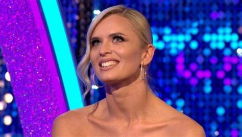 Strictly Come Dancing 2021 Nadiya Bychkova Lovingly Praises Dan Walker After Emotional Exit