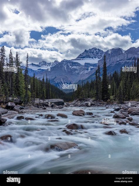 Mistaya River In Banff National Park Alberta Stock Photo Alamy