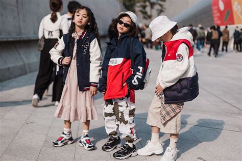 The Coolest Kids Street Style Looks From Seoul Fashion Week Ss19 Artofit