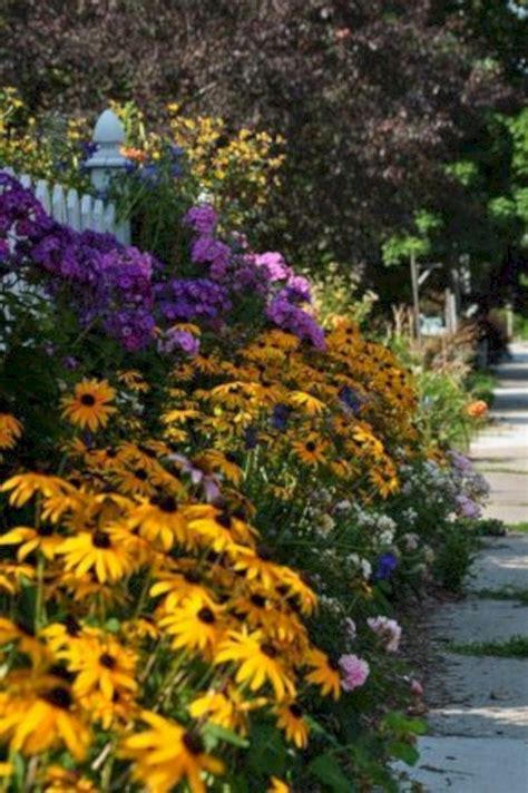 Beautiful Flower Garden For Your Front Yard 64 Cheap Landscaping Ideas
