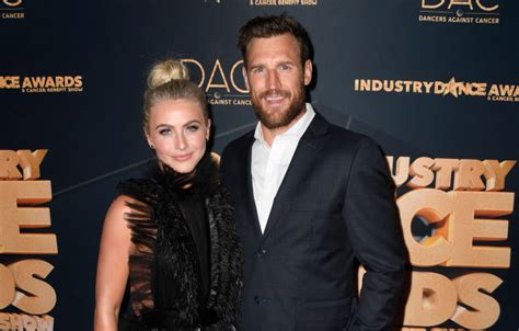 Julianne Hough S Husband To Explore His Sexuality In 2020