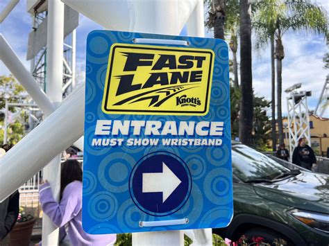 Is A Knotts Fast Lane Pass For One Person Easily Explained