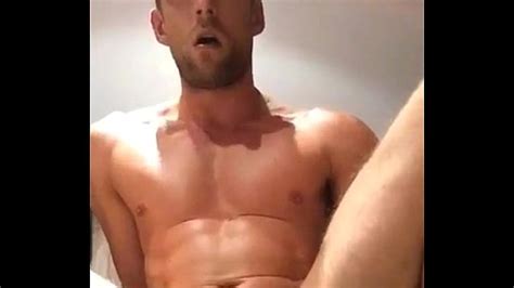 Enfiando O Bra O No Cu De Gay Video Gratis Videos Porno Gay Sexo Gay