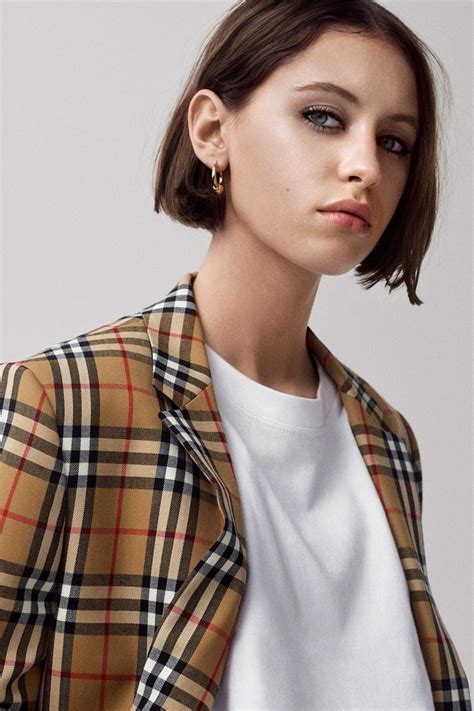 Iris Law Gets Her Closeup In Burberry Cat Lashes Mascara Campaign