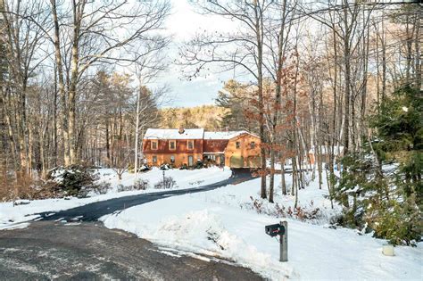 8 Kiowa Rd, Salem, NH 03079 - MLS 4941709 - Coldwell Banker