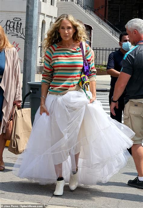 Sarah Jessica Parker Rocks A White Tutu While Shooting The Sex And The