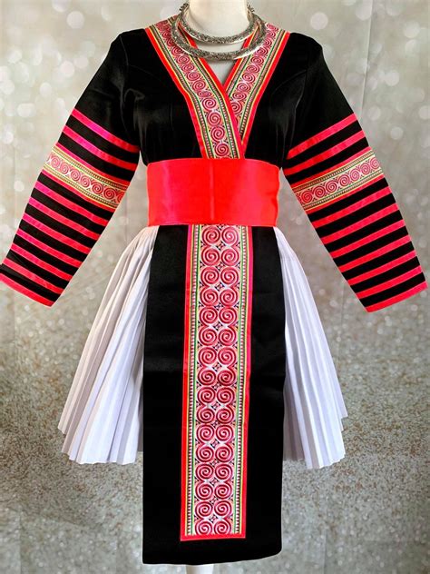 pin-by-trinity-on-hmong-is-beautiful-hmong-clothes,-clothes,-fashion
