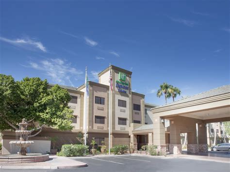 Phoenix Airport Hotels Holiday Inn Express And Suites Phoenix Downtown