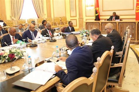 Conselho Da República Reúne Hoje E Angolanos Voltam A Exigir Exoneração