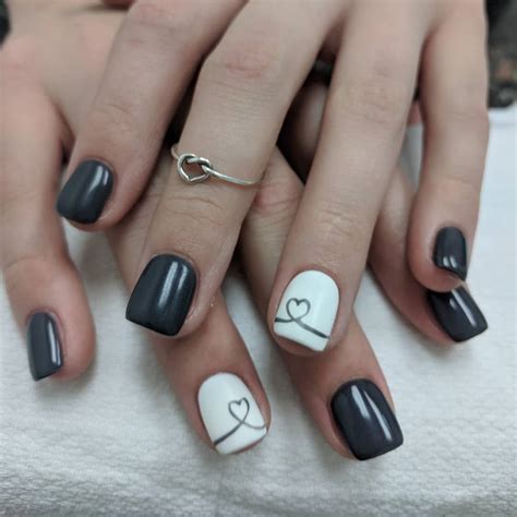 Romantic Nail Art Designs To Show Off Your Engagement Ring