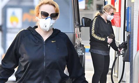 Rebel Wilson Shows Off 44lb Weight Loss In Gym Leggings