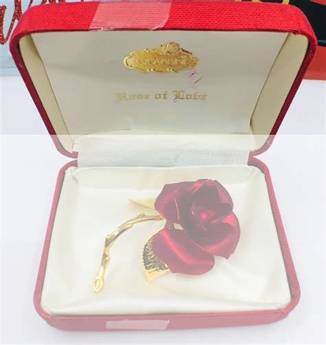 Vintage Giovanni Gold Tone Red Rose Of Love Brooch Pin With Box Ebay