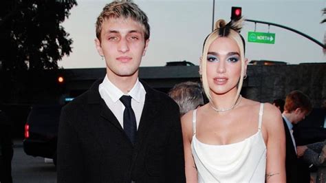 Dua and anwar met while the british singer was based in la through anwar's older sister gigi hadid, who is a close friend of dua's. Dua Lipa And Anwar Hadid Are Getting to Know Each Other ...