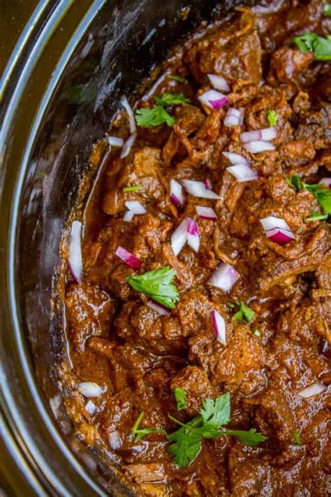 Slow Cooker Beef Curry In 2020 Slow Cooker Beef Curry Beef Curry