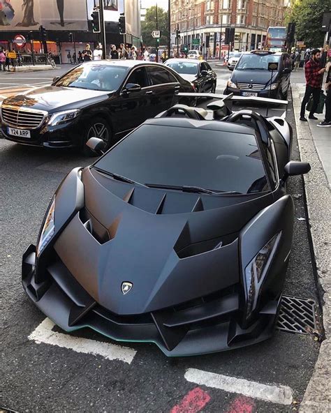 Ultimatecarpage.com > cars by brand > italy > lamborghini veneno. Images libres de droits en 2020 | Voitures de luxe ...
