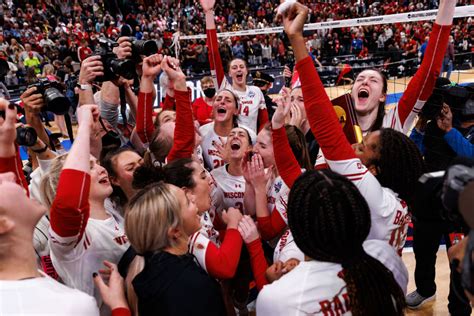 Police Investigating Video Of Wisconsin Volleyball Flashing Camera