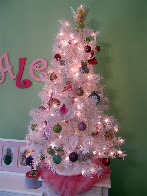 10 Little Pink Christmas Tree Decoomo