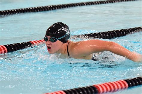 Edsel Ford At Dearborn High Girls Swim Photo Gallery Press And Guide