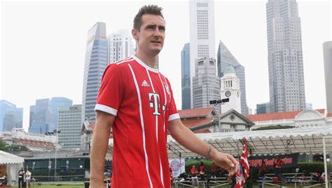 Dafür ist auch offensivtrainer miroslav klose zuständig. Miroslav Klose Addresses the Rumours He Is Set for Vacant ...