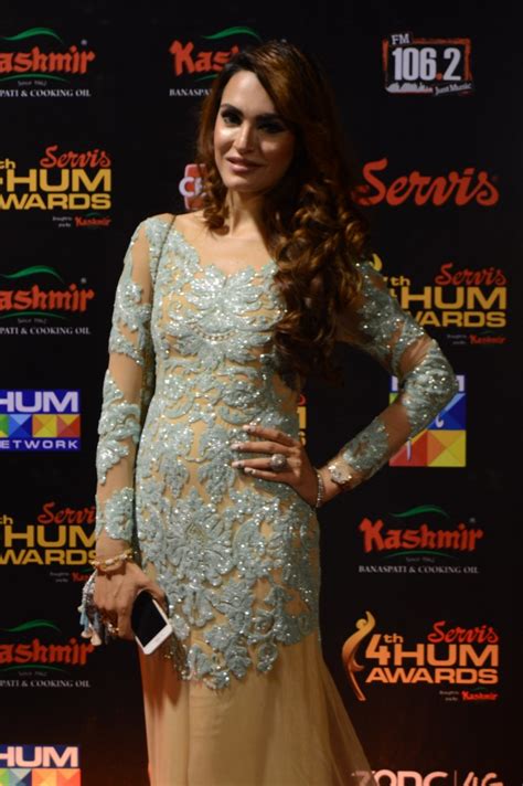 Best Worst Dressed Pakistani Celebrities At Hum Tv Awards Red