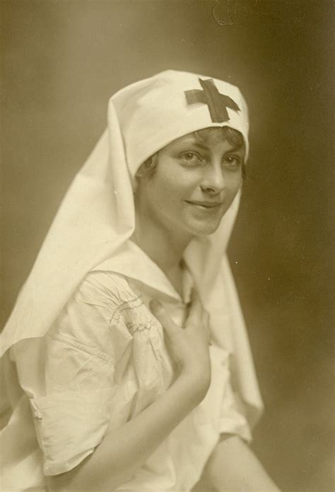 Beautiful Wwi Era Red Cross Nurse Antique Photos Vintage Photographs