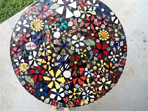 Once the table top is clean, you can start creating your mosaic. MOSAIC TABLE TOP | Mosaic table top, Mosaic table, Free ...
