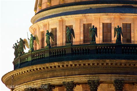 Makes two secret rooms spawn upon entering a new floor with this trinket. Sculptures on the Dome of St. Isaac's Cathedral