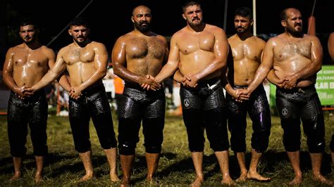 Turkey Oil Wrestling Festival See Fascinating Photos From St Annual Kirkpinar In Pics