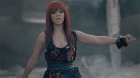 Fly Featuring Rihanna Music Video Nicki Minaj Image 24903937
