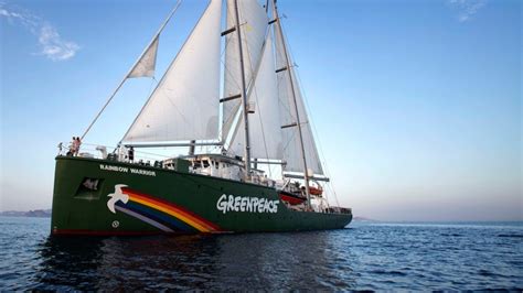 Le Rainbow Warrior Iii Fait Escale à Bordeaux Greenpeace France