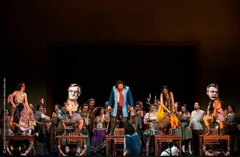 En 1994, inauguró el teatro de las artes en el centro nacional de las artes en méxico con el reestreno de la. Mexico City - Teatro de Bellas Artes: Les Contes d ...