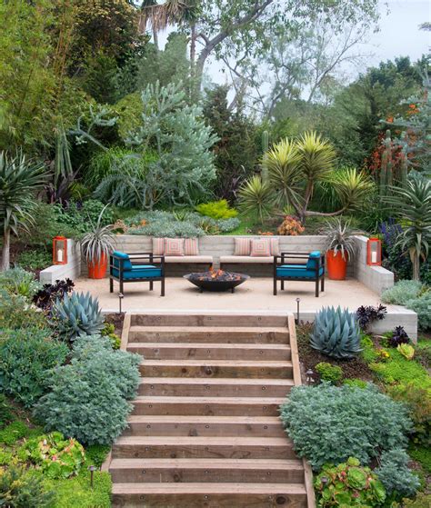 Please read our disclosure for legal jargon. 5 Genius Succulent Garden Ideas Photos | Architectural Digest