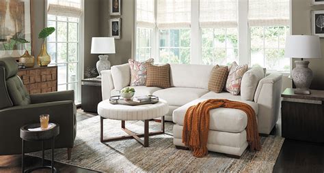 What Colors Are Good For A Small Living Room Look Bigger