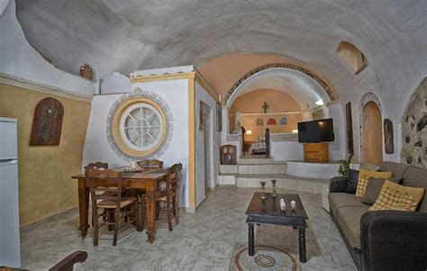 Santorini Cave Houses In Santorini 2024 Pricesphotosratings Book Now