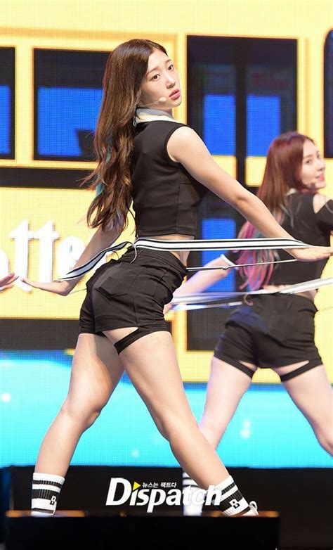 chaeyeon boasts a sexy figure at dia s showcase daily k pop news