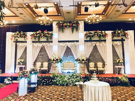 ISYE DEKORASI. Rustic Wedding Decoration. Vendor Dekorasi Pernikahan