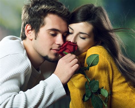 Romantic Wallpapers Of Couples See To World