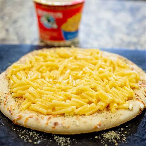 Easy Mac And Cheese Pizza Recipe Scattered Thoughts Of A Crafty Mom