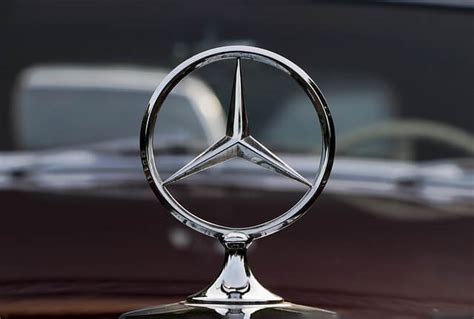 Daimler Aktien Konzern Macht 2 Milliarden Euro Verlust Kryptoszene De