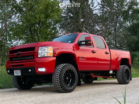 2009 Chevrolet Silverado 2500 Hd Wheel Offset Aggressive 1 Outside