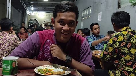 Istri ku adalah wanita yang cantik dan seksi. VLOG : BUKA PUASA DI PONDOK - YouTube
