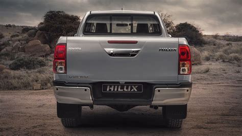 Prices And Specifications For Toyota Hilux Glx Single Cabin 27l 4x4