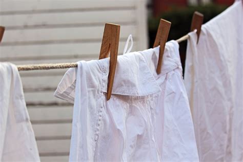 Whether you prefer a hot or cold water washing regime, there are times when a correct temperature is your only way of getting clean clothes that do not affect your health. Do You Wash Whites In Hot Or Cold Water? At What ...