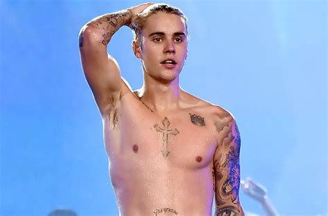 Justin Bieber Flaunts Crotch Grabbing Underwear Selfie On Instagram