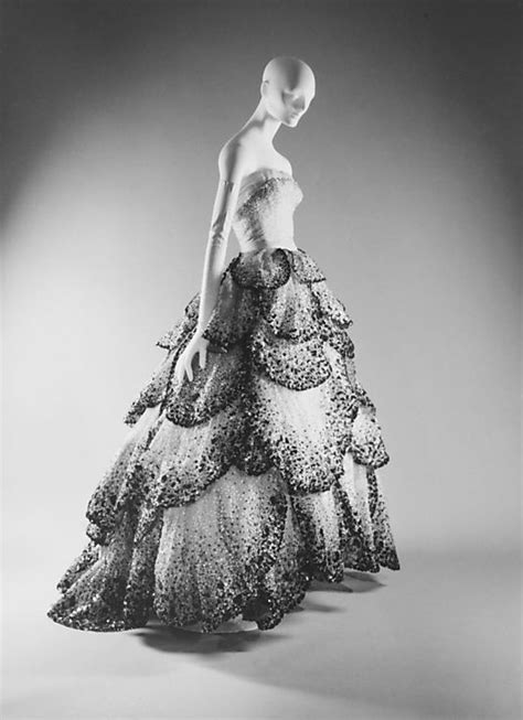 Junon Dior 1949 I Am So Completely In Love With This Dress Despite