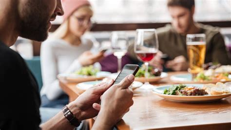 Smart Phone Ban In Restaurants Does Have Some Merit Social Media Experts Says The Area News