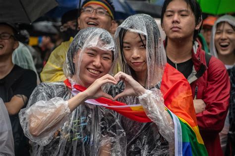 Taiwan Approves Same Sex Marriage In A First For Asia Los Angeles Times