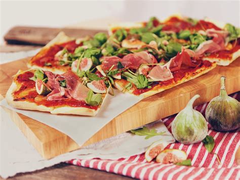 Original Italian Pizza Recipe Kitchen Stories